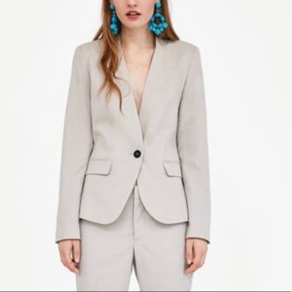 Zara Basic Lapelless Blazer in Beige Size 4